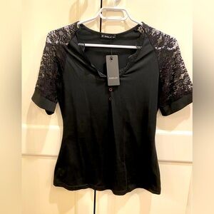 NWT SHEILAY SIZE SMALL SHORT SLEEVE BLACK T-SHIRT LACE COVERS SLEEVES SHOULDERS